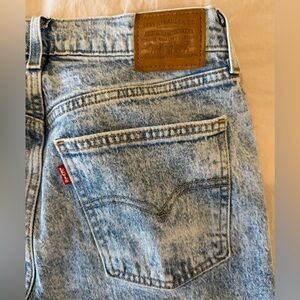 Women’s Levi's Middy Straight Jeans Size 28 x 31